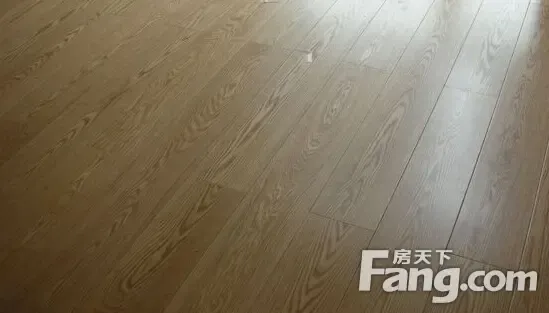 亚光和亮光地板区别?卧室用亮光地板还是亚光地板(图1)