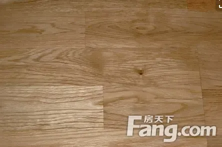 实木复合地板和强化地板哪个好?选择木地板的误区? 实木复合地板和强化地板哪个好?选择木地板的误区?