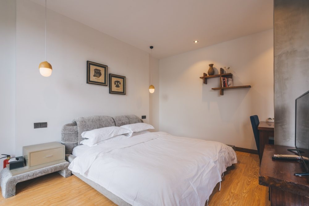 实木地板与家具这样搭配好看100倍，怪不得我家这么丑！