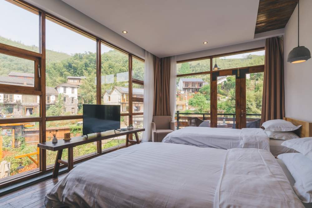 家里装修到底选瓷砖还是地板？选回答完这8个问题再决定！