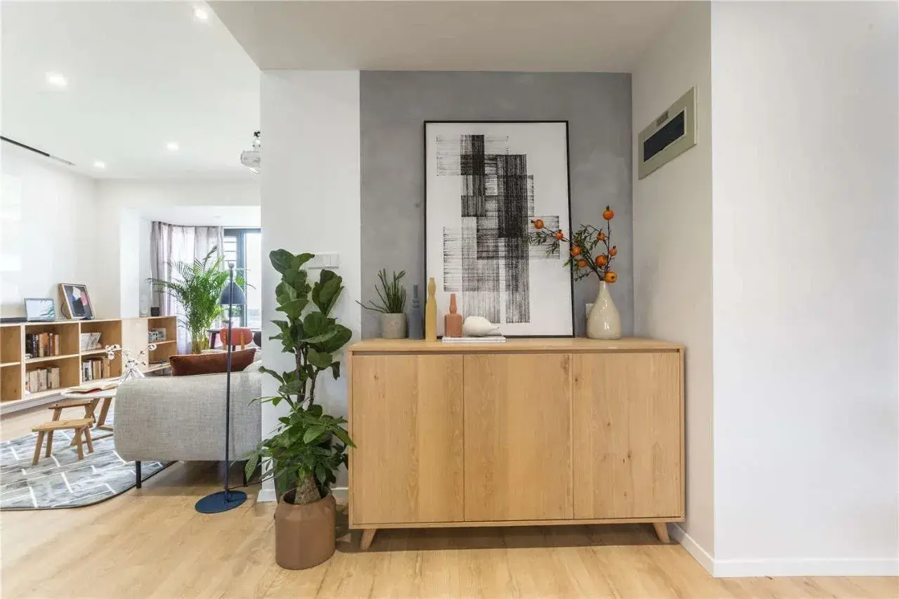 地板选了这种颜色，家里瞬间高大上起来，配色也不会踩雷！