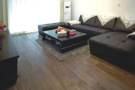 安信地板和圣象地板哪个好?安信地板如何选购?(图1)