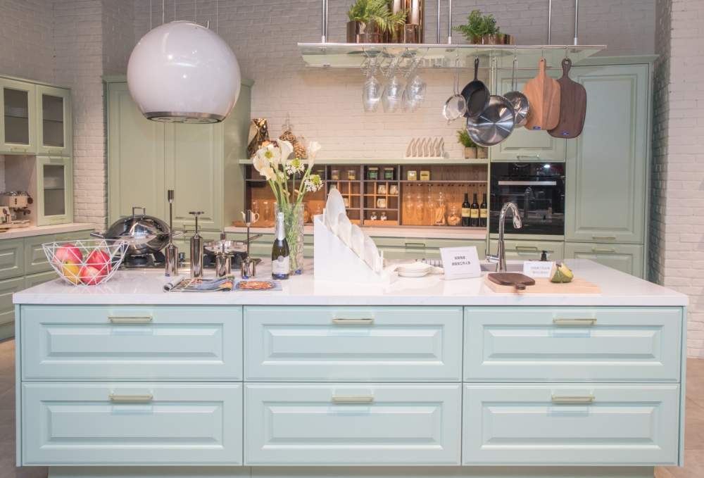 家里地板怎么铺贴才耐用？地板出问题怎么办？