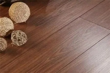 当问圣像地板和大自然地板该选哪个时,老师傅们都这么做(图3) 当问圣像地板和大自然地板该选哪个时,老师傅们都这么做(图3)