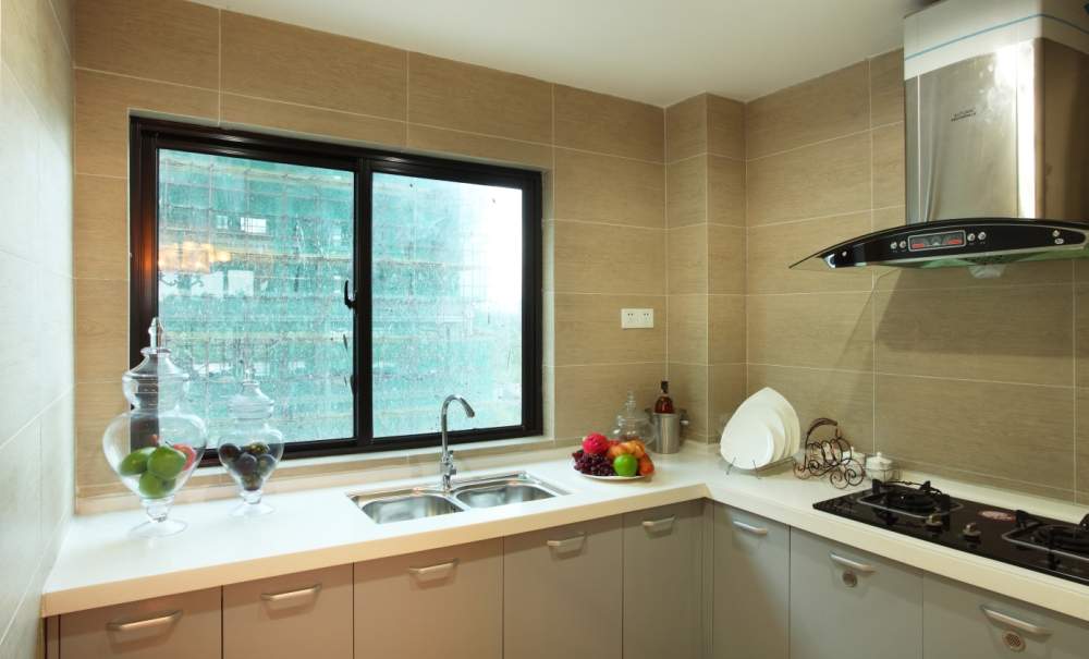 你家地板保养了吗？地板也需要定期使用护肤品！