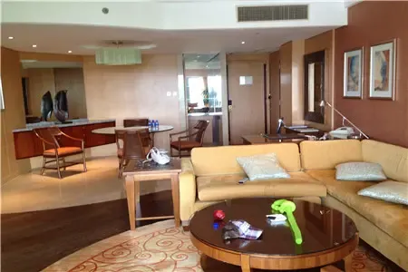 地板用实木还是复合地板？实木地板和复合地板的区别？