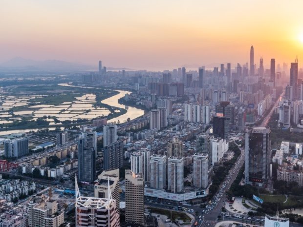 女子在房里方便从阳台抛粪,高空抛物行为的惩罚如何?(图1) 女子在房里方便从阳台抛粪,高空抛物行为的惩罚如何?(图1)