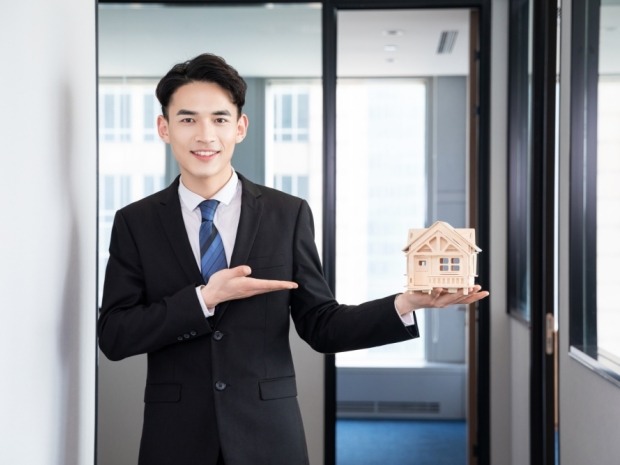 看房后换个中介成交构成“跳单”吗?合同未签中介费该付吗?(图1) 看房后换个中介成交构成“跳单”吗?合同未签中介费该付吗?(图1)