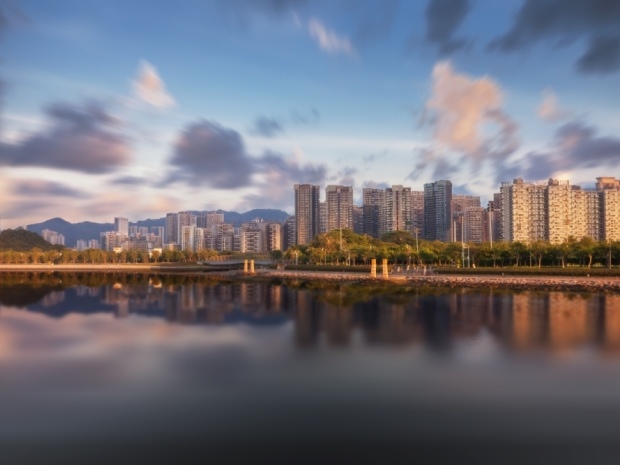 浙江小区贴外卖和狗禁止入内纸条,物业服务缺失如何解决?(图1)