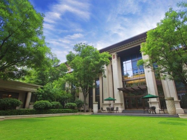 厦门对楼盘划片招生方案听证,如何确保教育资源均衡?(图1)