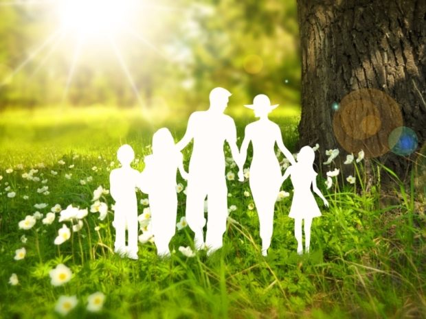 男子怒斥不动产登记中心上班时间没人,房产转移登记效率如何提升(图1)