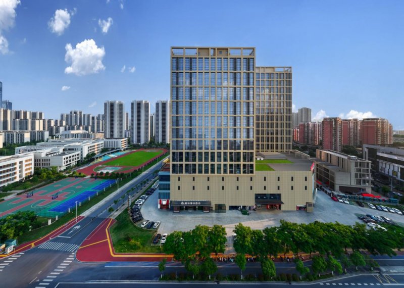 夏日南昌清凉首选！莫林酒店（西湖万科华侨城店）：科技暖居+景区枢纽，解锁旅居新乐趣(图1)